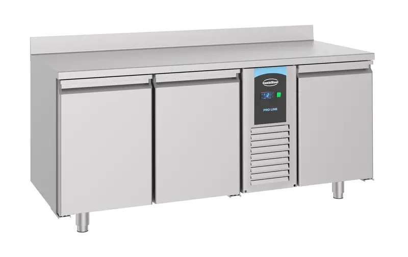 CombiSteel 700 Kühltisch Aufkantung 3 Türen Mono Block