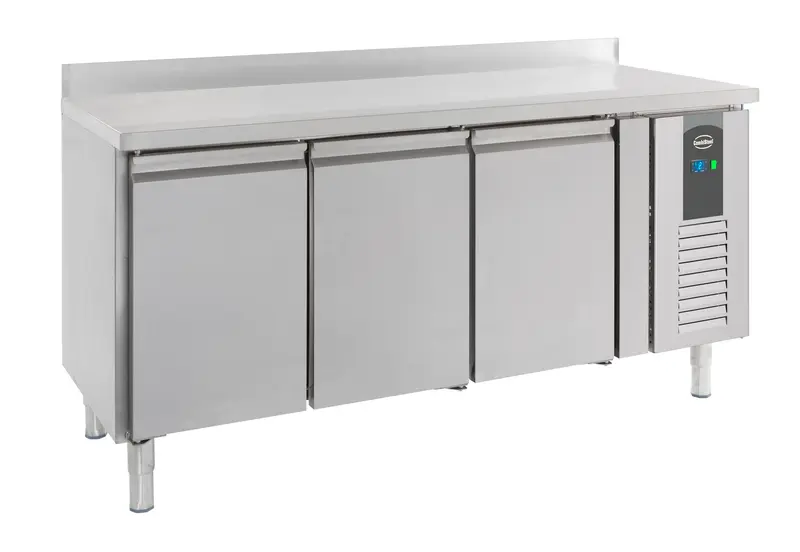 CombiSteel Kühltisch Aufkantung 3 Türen